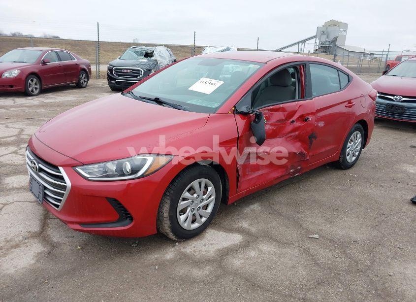 Photo 2 of 2018 Hyundai Elantra SE (VIN 5NPD74LF0JH280012)