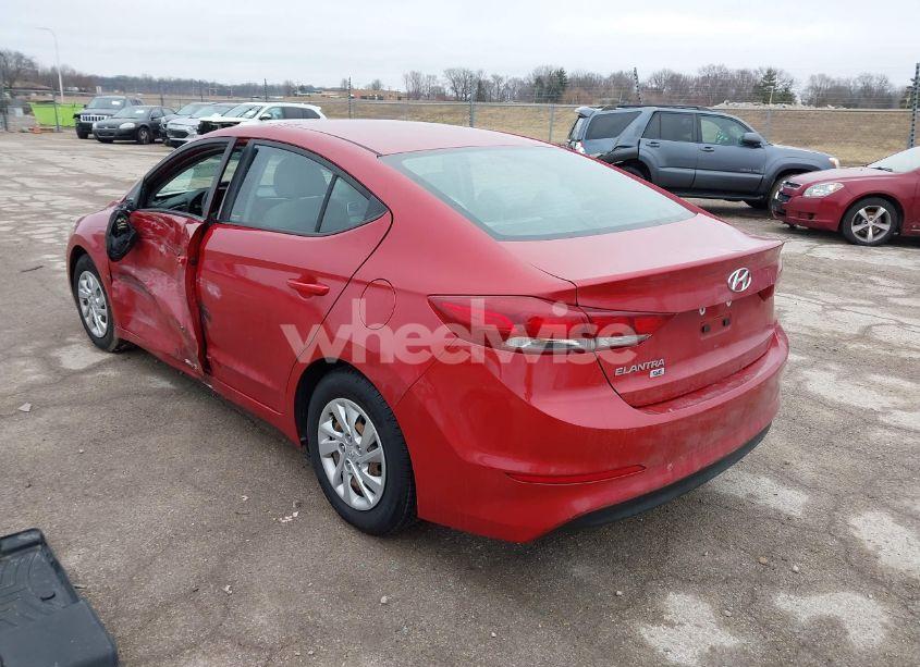 Photo 3 of 2018 Hyundai Elantra SE (VIN 5NPD74LF0JH280012)