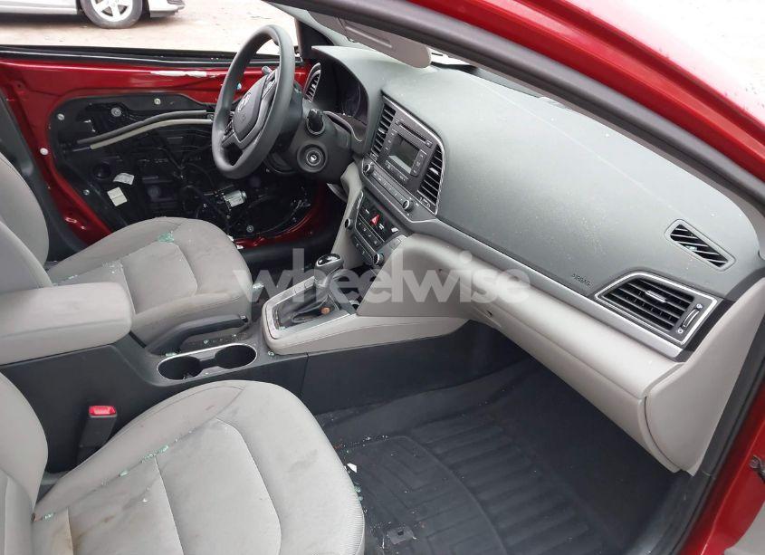 Photo 5 of 2018 Hyundai Elantra SE (VIN 5NPD74LF0JH280012)