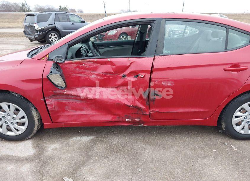 Photo 6 of 2018 Hyundai Elantra SE (VIN 5NPD74LF0JH280012)