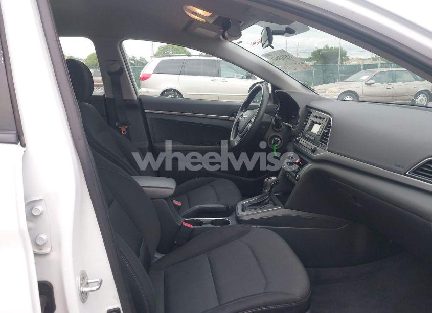 Photo 5 of 2018 Hyundai Elantra SE (VIN 5NPD74LF0JH342332)