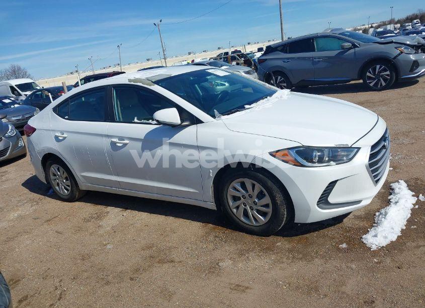 Photo 13 of 2018 Hyundai Elantra SE (VIN 5NPD74LF0JH344288)