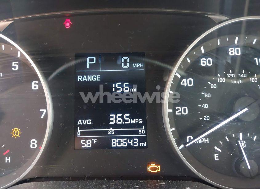 Photo 7 of 2018 Hyundai Elantra SE (VIN 5NPD74LF0JH377386)