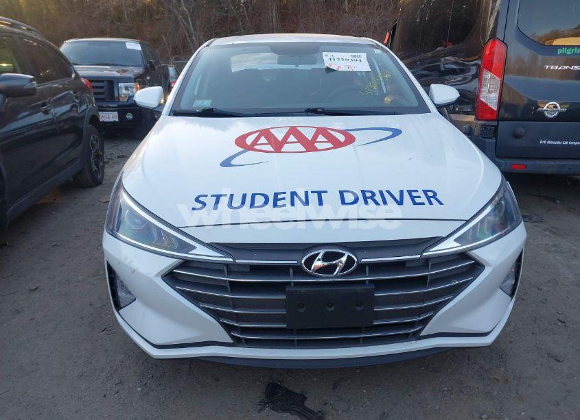 Photo 12 of 2019 Hyundai Elantra SE (VIN 5NPD74LF0KH406242)
