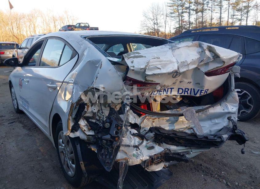 Photo 3 of 2019 Hyundai Elantra SE (VIN 5NPD74LF0KH406242)