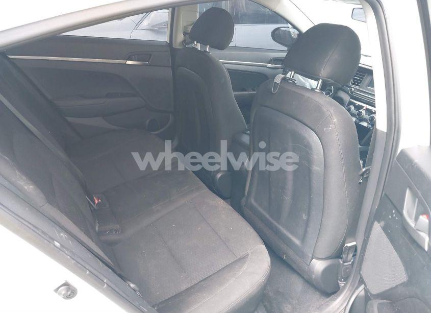 Photo 8 of 2019 Hyundai Elantra SE (VIN 5NPD74LF0KH430735)