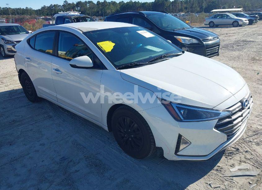 2019 Hyundai Elantra SE (VIN 5NPD74LF0KH442495) main photo