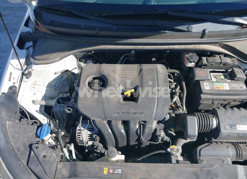 Photo 10 of 2019 Hyundai Elantra SE (VIN 5NPD74LF0KH442495)