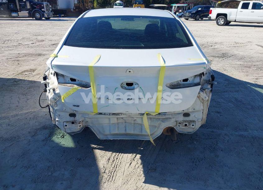 Photo 12 of 2019 Hyundai Elantra SE (VIN 5NPD74LF0KH442495)