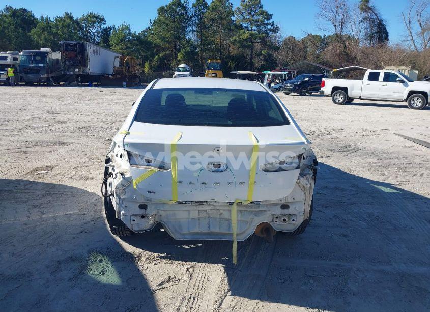 Photo 17 of 2019 Hyundai Elantra SE (VIN 5NPD74LF0KH442495)