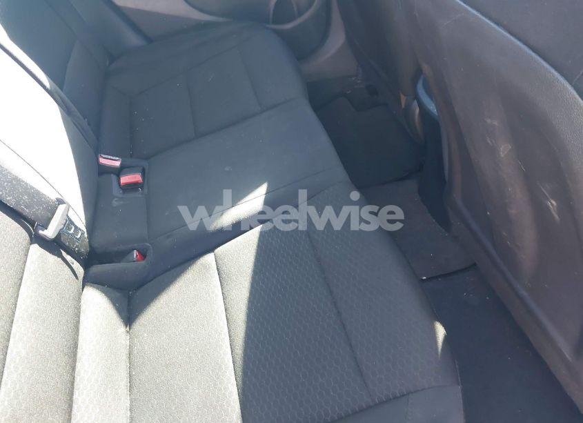 Photo 8 of 2019 Hyundai Elantra SE (VIN 5NPD74LF0KH442495)