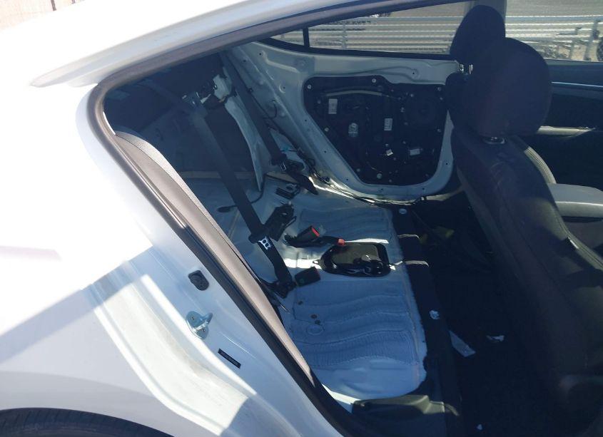 Photo 8 of 2019 Hyundai Elantra SE (VIN 5NPD74LF0KH445686)