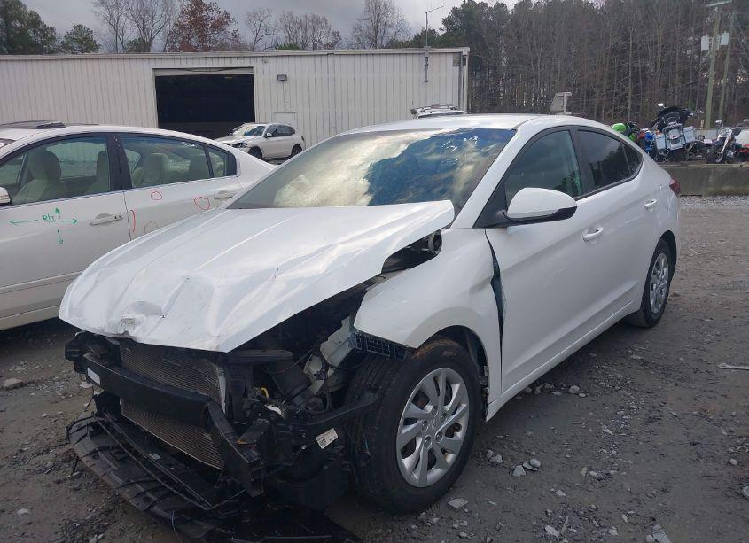 Photo 2 of 2019 Hyundai Elantra SE (VIN 5NPD74LF0KH487193)