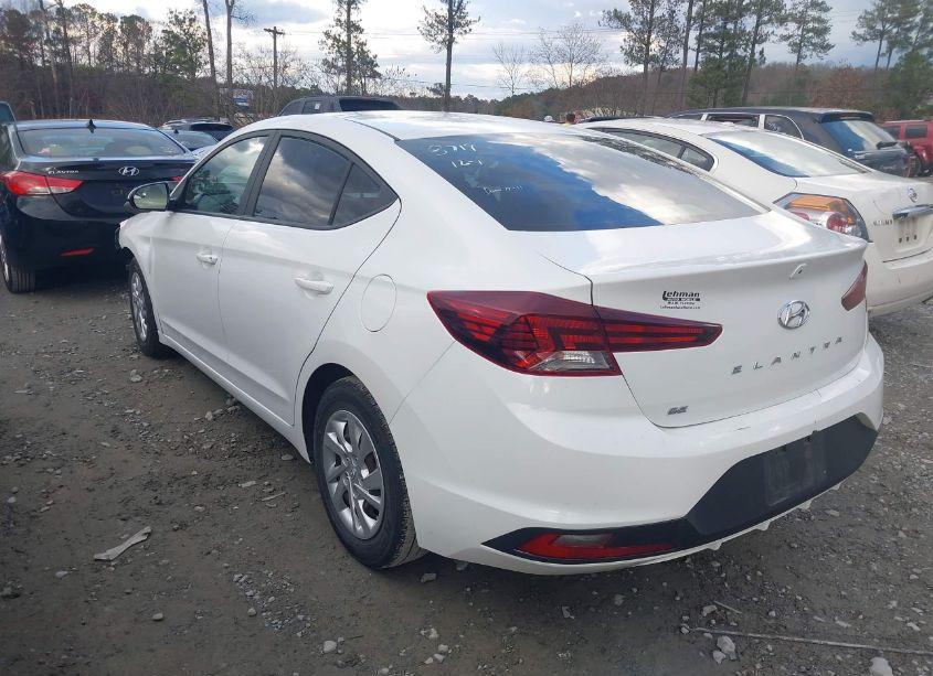 Photo 3 of 2019 Hyundai Elantra SE (VIN 5NPD74LF0KH487193)