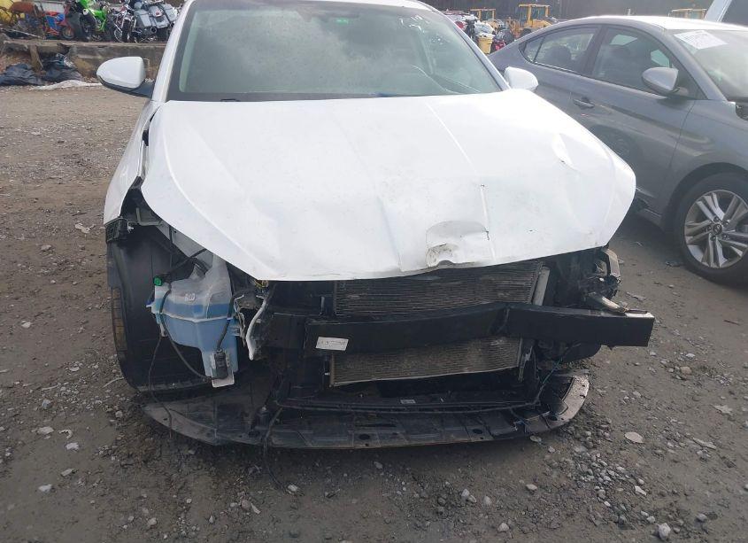 Photo 6 of 2019 Hyundai Elantra SE (VIN 5NPD74LF0KH487193)