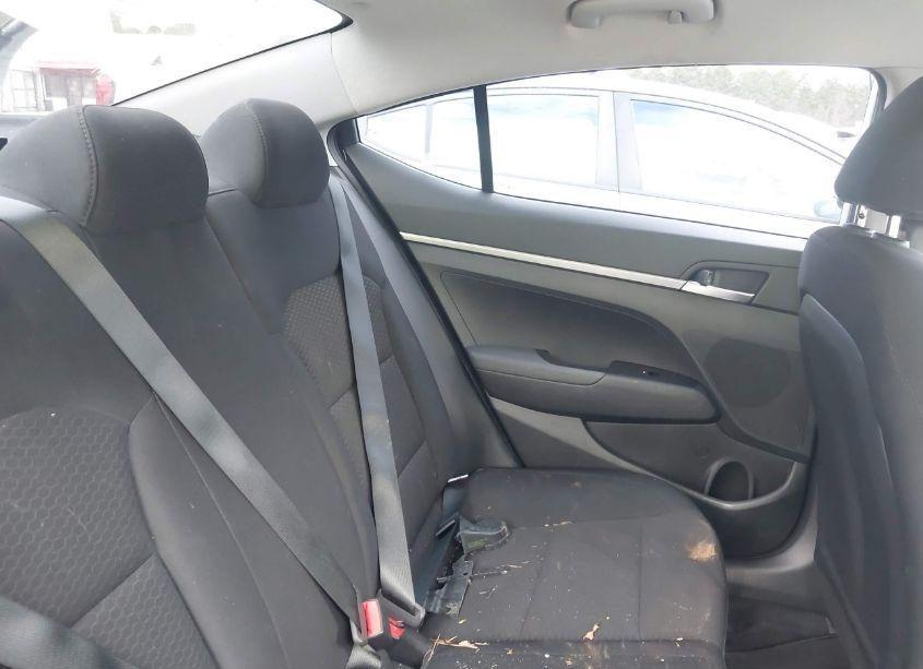 Photo 8 of 2019 Hyundai Elantra SE (VIN 5NPD74LF0KH487193)