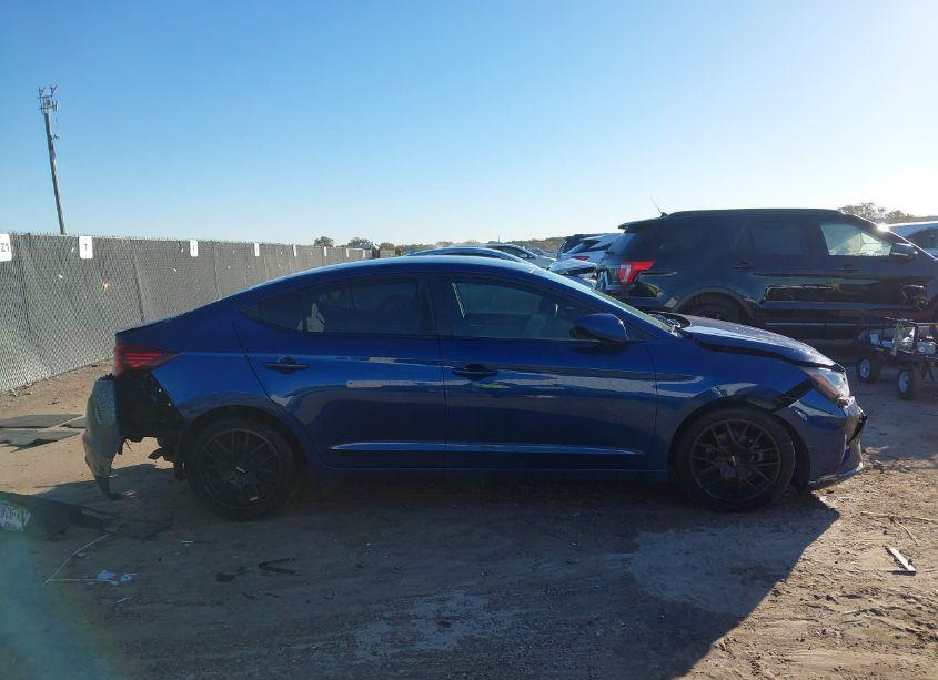 Photo 13 of 2019 Hyundai Elantra SE (VIN 5NPD74LF0KH489994)