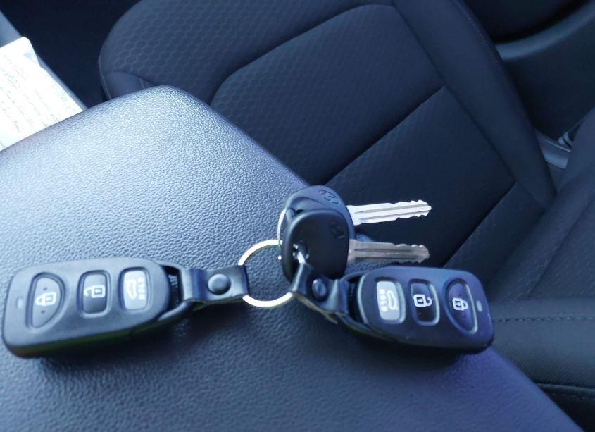 Photo 11 of 2020 Hyundai Elantra SE (VIN 5NPD74LF0LH560936)