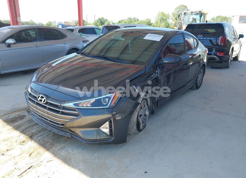Photo 2 of 2020 Hyundai Elantra SE (VIN 5NPD74LF0LH598831)