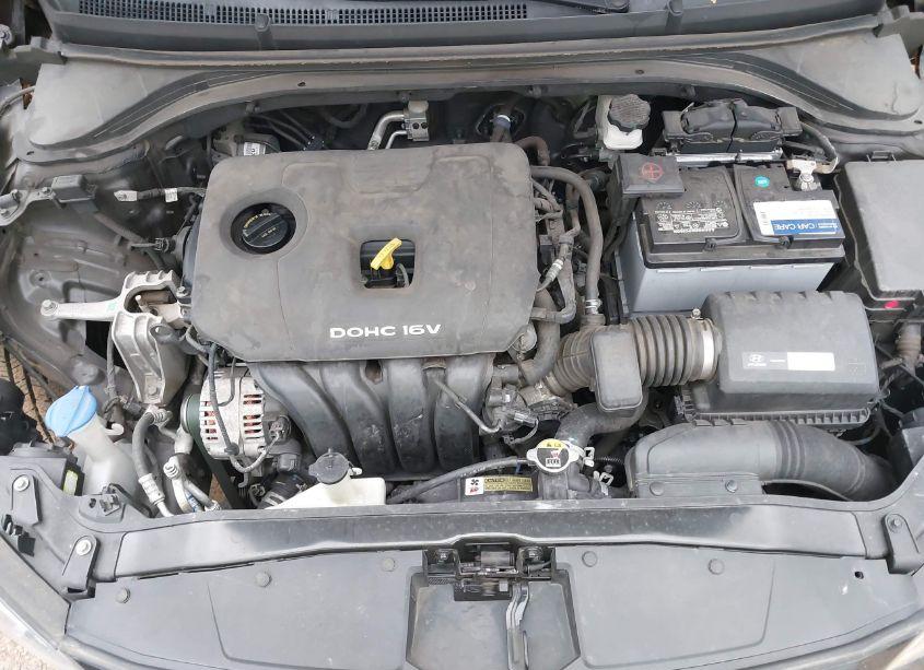 Photo 10 of 2017 Hyundai Elantra SE (VIN 5NPD74LF1HH052305)