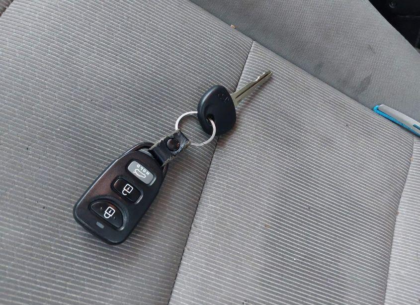 Photo 11 of 2017 Hyundai Elantra SE (VIN 5NPD74LF1HH052305)