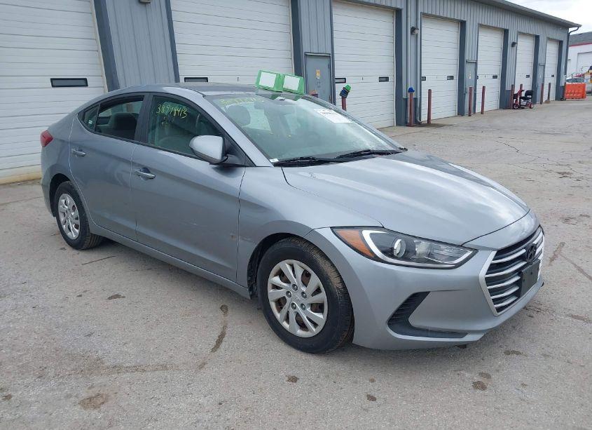 2017 Hyundai Elantra SE (VIN 5NPD74LF1HH063885) main photo