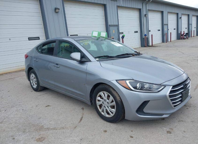 Photo 11 of 2017 Hyundai Elantra SE (VIN 5NPD74LF1HH063885)