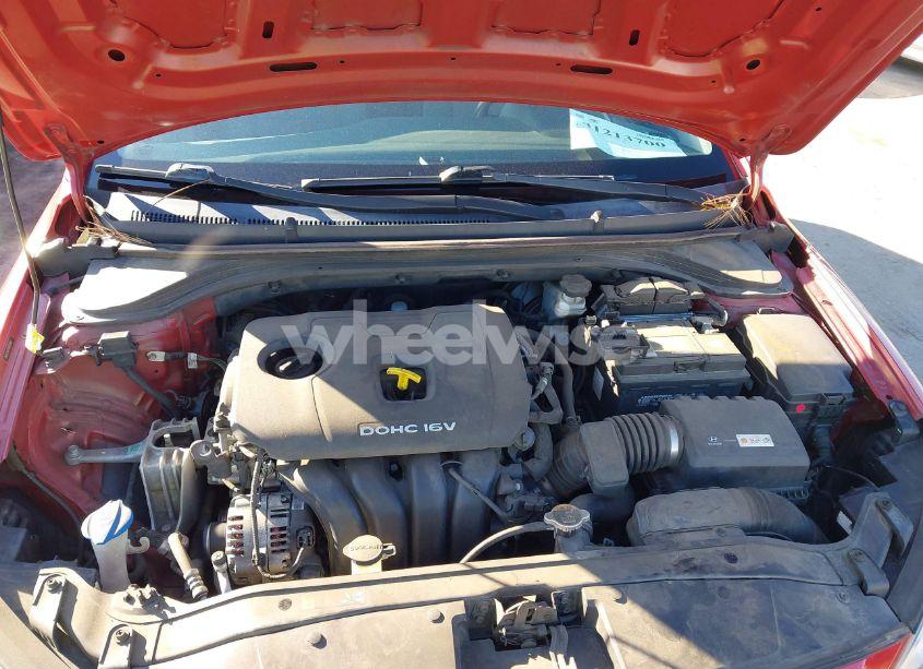 Photo 10 of 2017 Hyundai Elantra SE (VIN 5NPD74LF1HH070853)