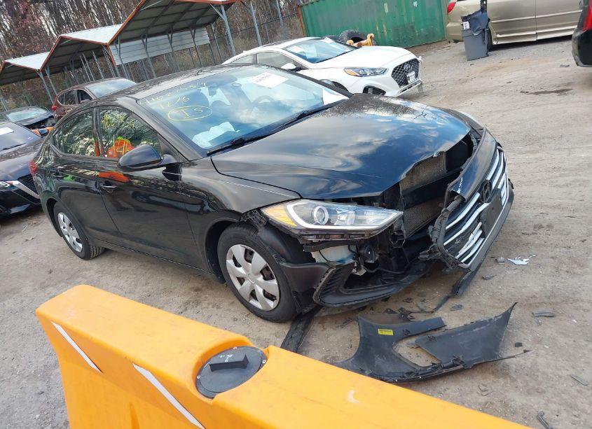 2017 Hyundai Elantra SE (VIN 5NPD74LF1HH110977) main photo