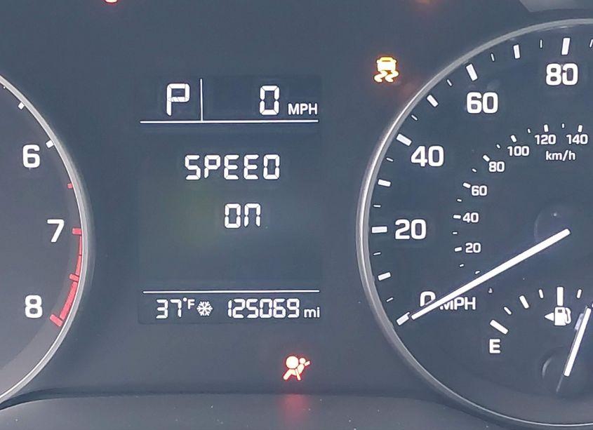 Photo 15 of 2017 Hyundai Elantra SE (VIN 5NPD74LF1HH110977)