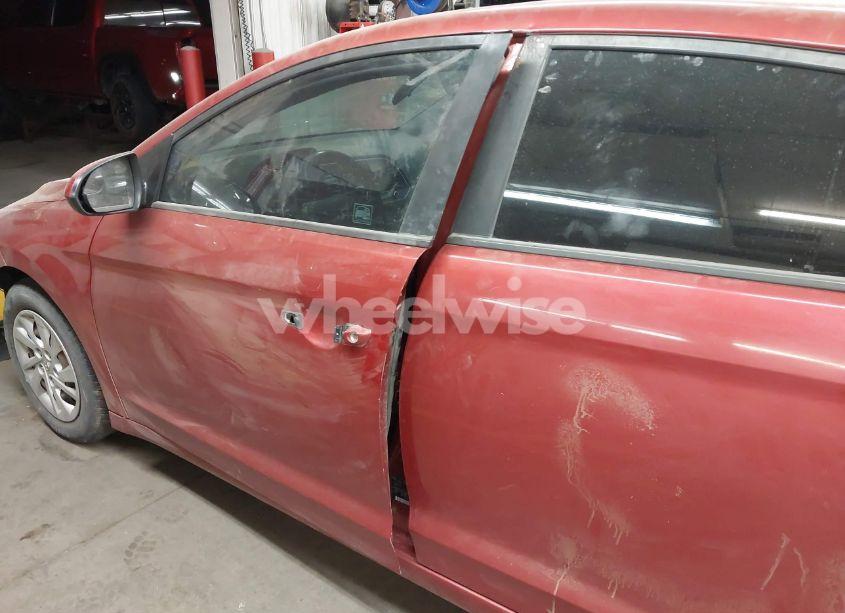 Photo 18 of 2017 Hyundai Elantra SE (VIN 5NPD74LF1HH112826)