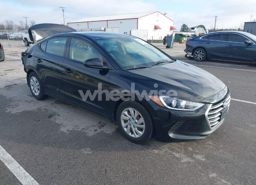2017 Hyundai Elantra SE (VIN 5NPD74LF1HH125530) main photo