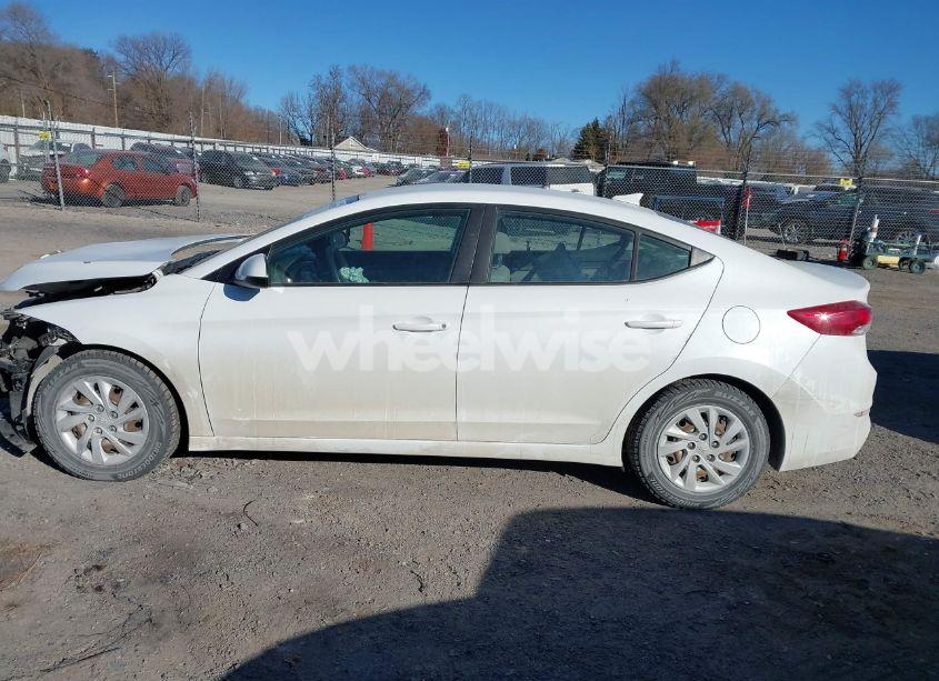 Photo 15 of 2017 Hyundai Elantra SE (VIN 5NPD74LF1HH139654)