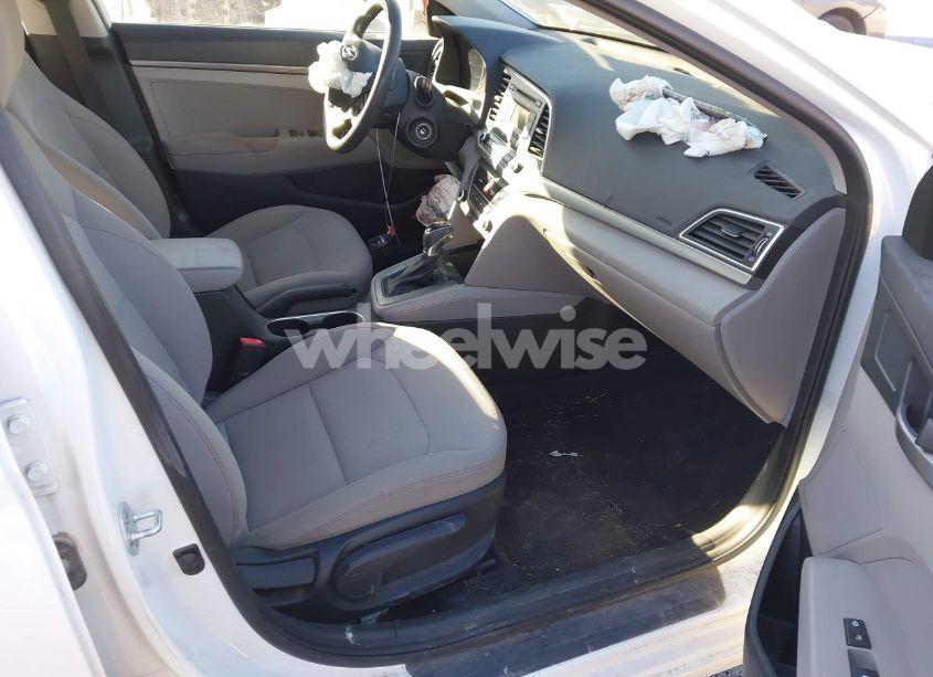 Photo 5 of 2017 Hyundai Elantra SE (VIN 5NPD74LF1HH139654)