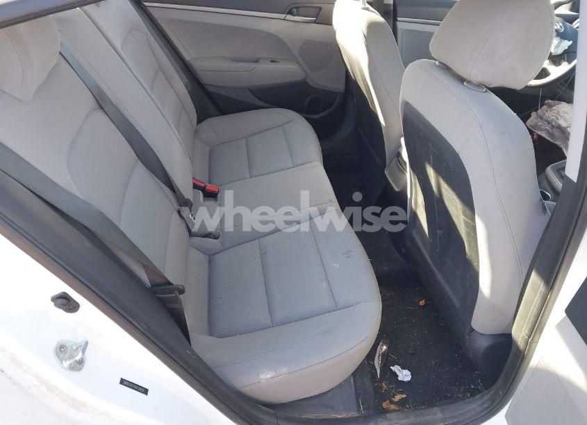 Photo 8 of 2017 Hyundai Elantra SE (VIN 5NPD74LF1HH139654)