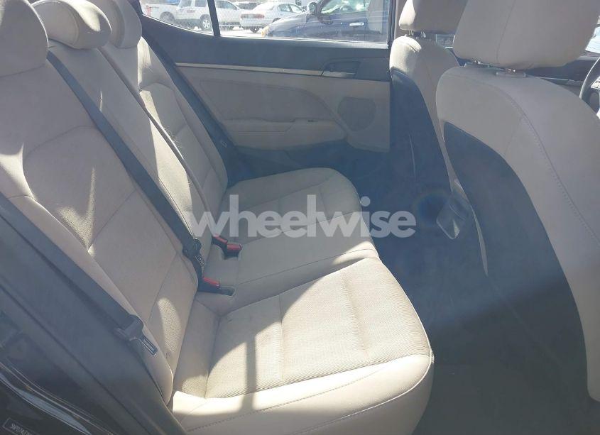 Photo 8 of 2017 Hyundai Elantra SE (VIN 5NPD74LF1HH144482)