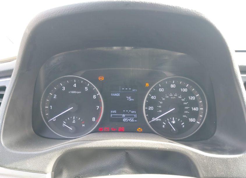 Photo 7 of 2017 Hyundai Elantra SE (VIN 5NPD74LF1HH166644)