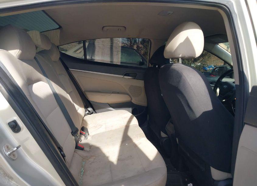 Photo 8 of 2017 Hyundai Elantra SE (VIN 5NPD74LF1HH166644)