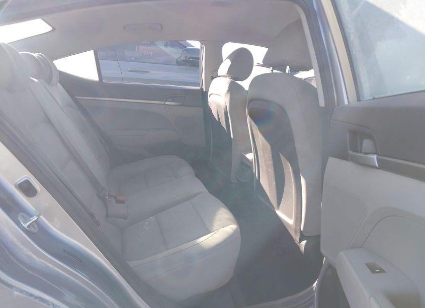 Photo 8 of 2017 Hyundai Elantra SE (VIN 5NPD74LF1HH168099)