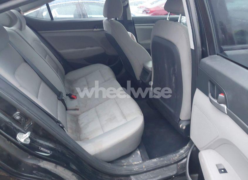 Photo 8 of 2017 Hyundai Elantra SE (VIN 5NPD74LF1HH175103)