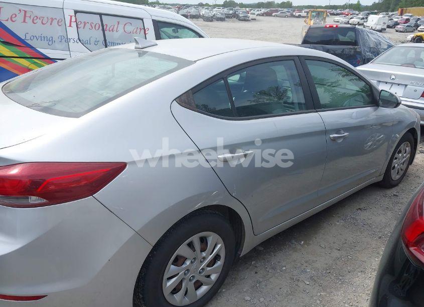 Photo 13 of 2017 Hyundai Elantra SE (VIN 5NPD74LF1HH175974)