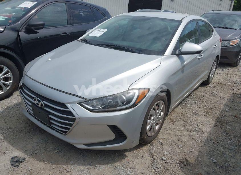 Photo 2 of 2017 Hyundai Elantra SE (VIN 5NPD74LF1HH175974)