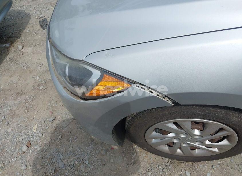 Photo 6 of 2017 Hyundai Elantra SE (VIN 5NPD74LF1HH175974)