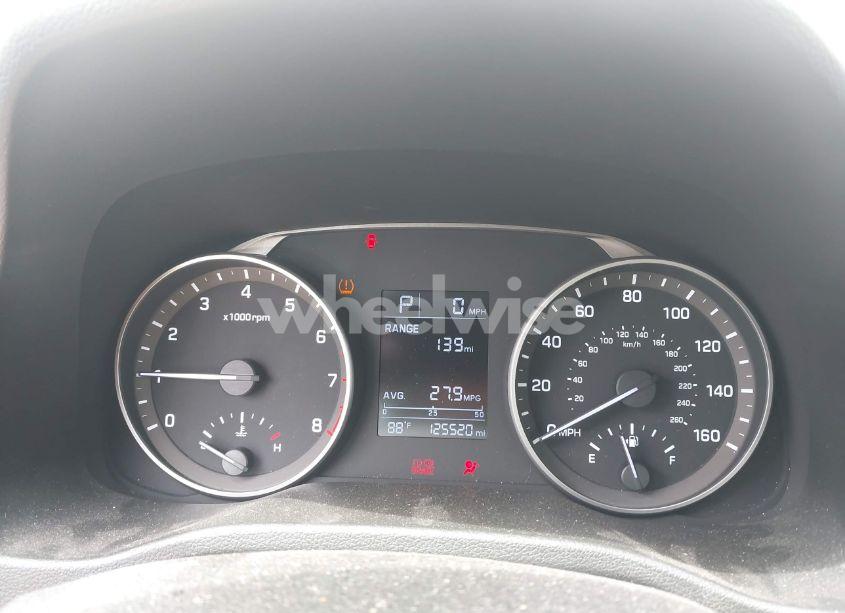 Photo 7 of 2017 Hyundai Elantra SE (VIN 5NPD74LF1HH175974)