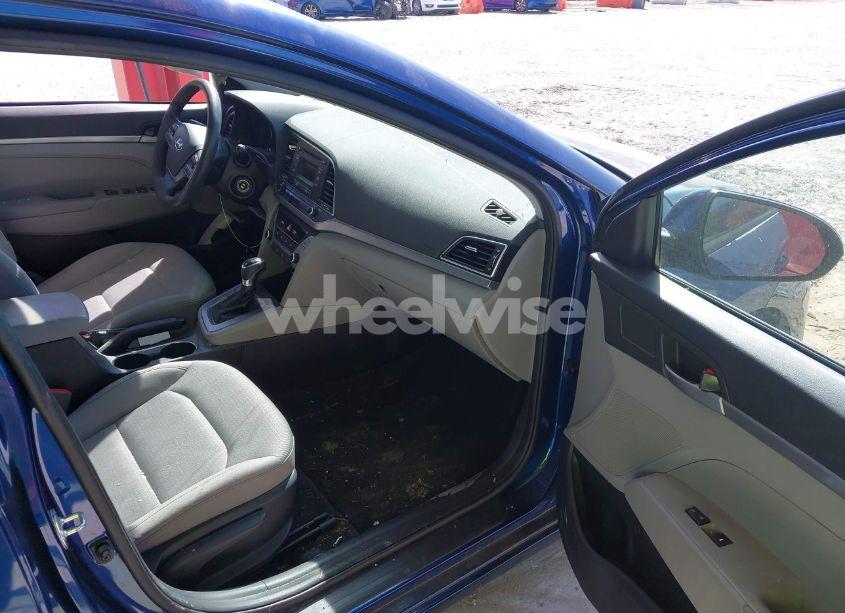 Photo 5 of 2017 Hyundai Elantra SE (VIN 5NPD74LF1HH186585)