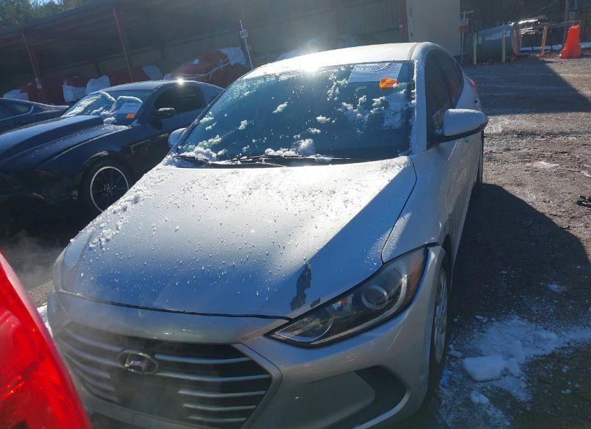 Photo 12 of 2017 Hyundai Elantra SE (VIN 5NPD74LF1HH193925)