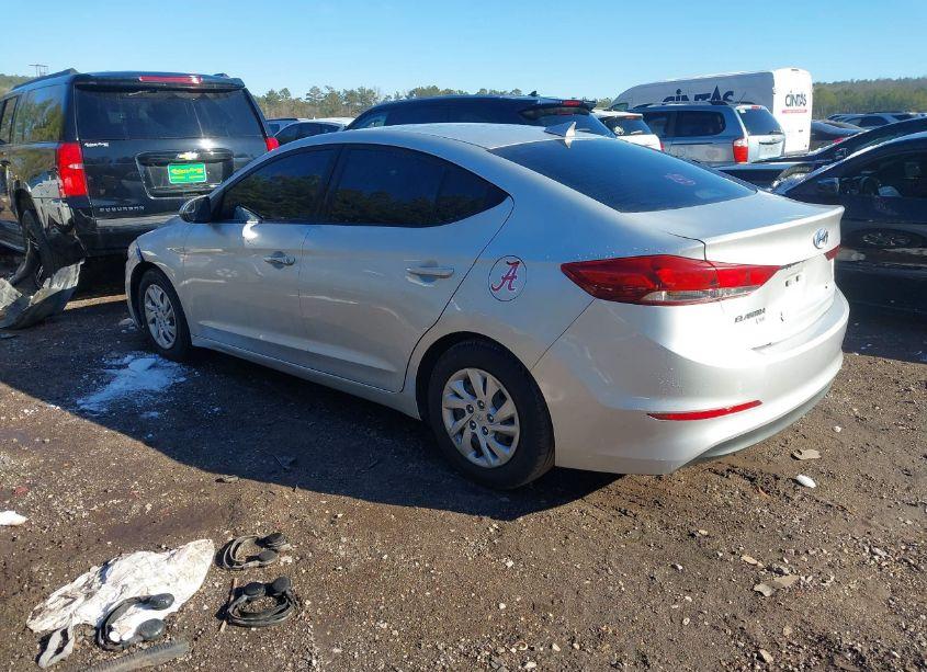 Photo 3 of 2017 Hyundai Elantra SE (VIN 5NPD74LF1HH193925)