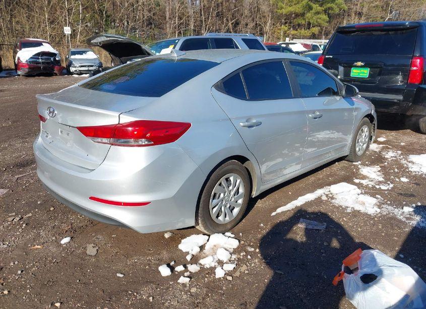 Photo 4 of 2017 Hyundai Elantra SE (VIN 5NPD74LF1HH193925)