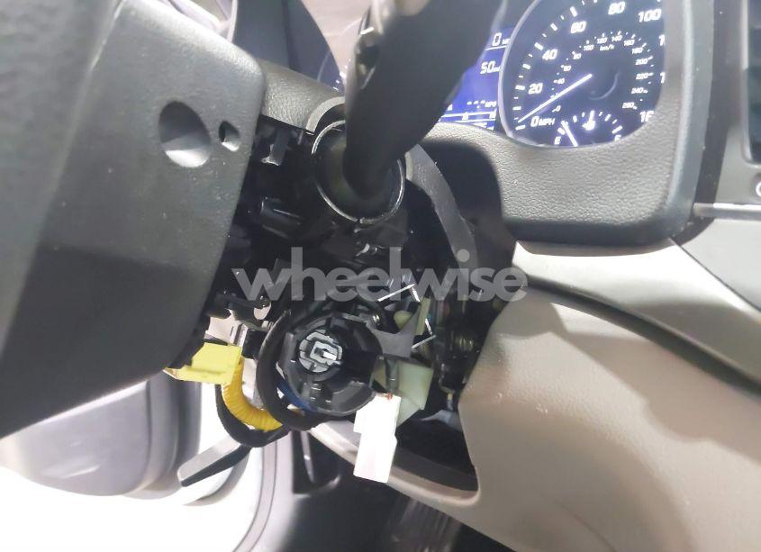 Photo 17 of 2017 Hyundai Elantra SE (VIN 5NPD74LF1HH196873)