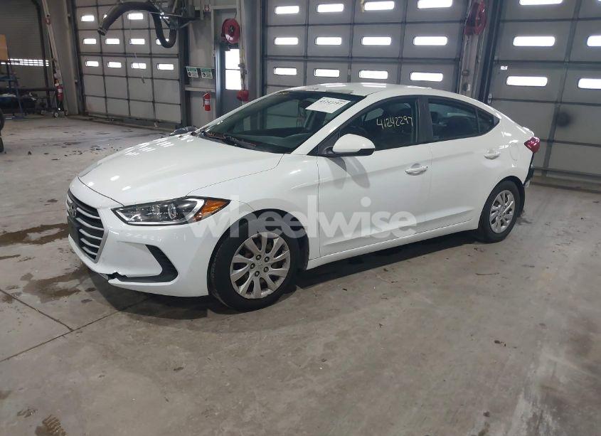 Photo 2 of 2017 Hyundai Elantra SE (VIN 5NPD74LF1HH196873)